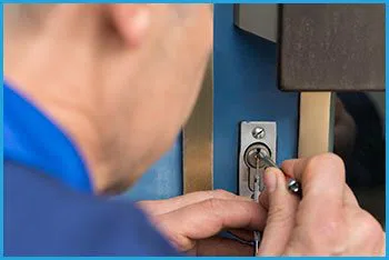 Lock Locksmith Services Indianapolis, IN 317-975-2287 Lock Locksmith Services Indianapolis, IN 317-975-2287 - 15-emergency-locksmith