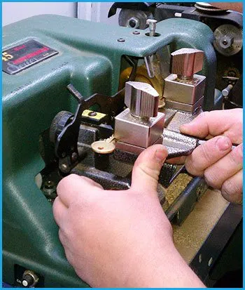 Lock Locksmith Services Indianapolis, IN 317-975-2287 Lock Locksmith Services Indianapolis, IN 317-975-2287 - 18-key-making