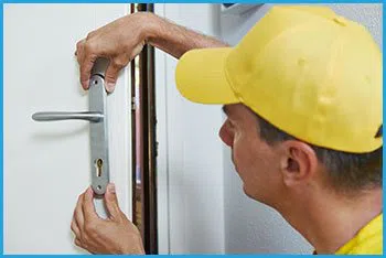 Lock Locksmith Services Indianapolis, IN 317-975-2287 - 4-professional-locksmith